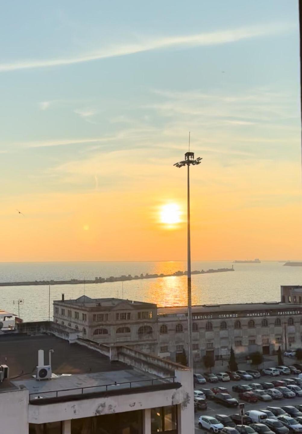 Sea & The City Thessaloniki Buitenkant foto
